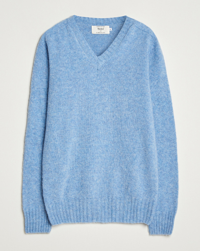 Harley Of Scotland for Care of Carl Harley Of Scotland Brushed Supersoft Lambswool V-Neck Light Blue – Blau