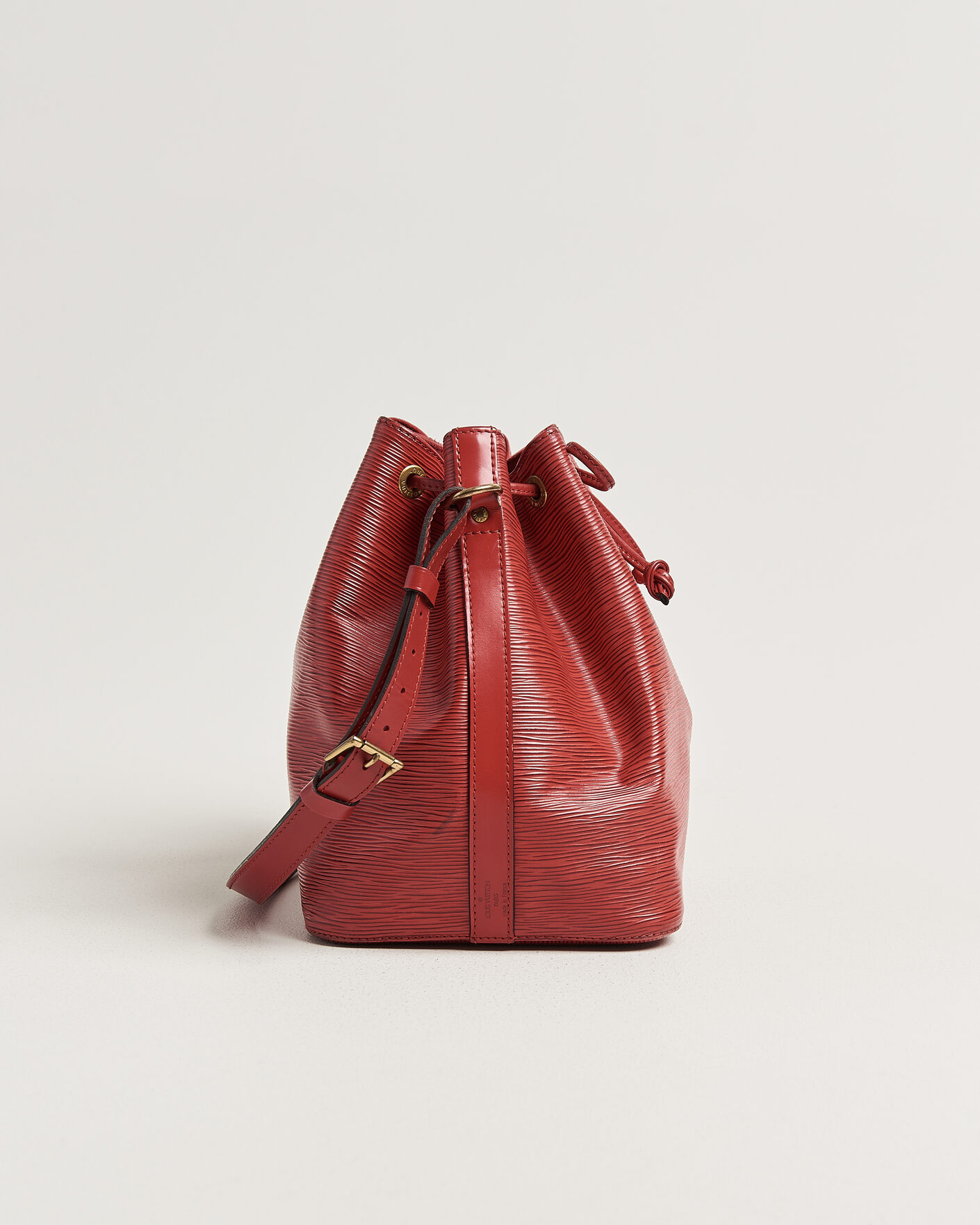 Herren | Pre-Owned & Vintage Bags | Louis Vuitton Pre-Owned | Petit Noé Epi Leather Red