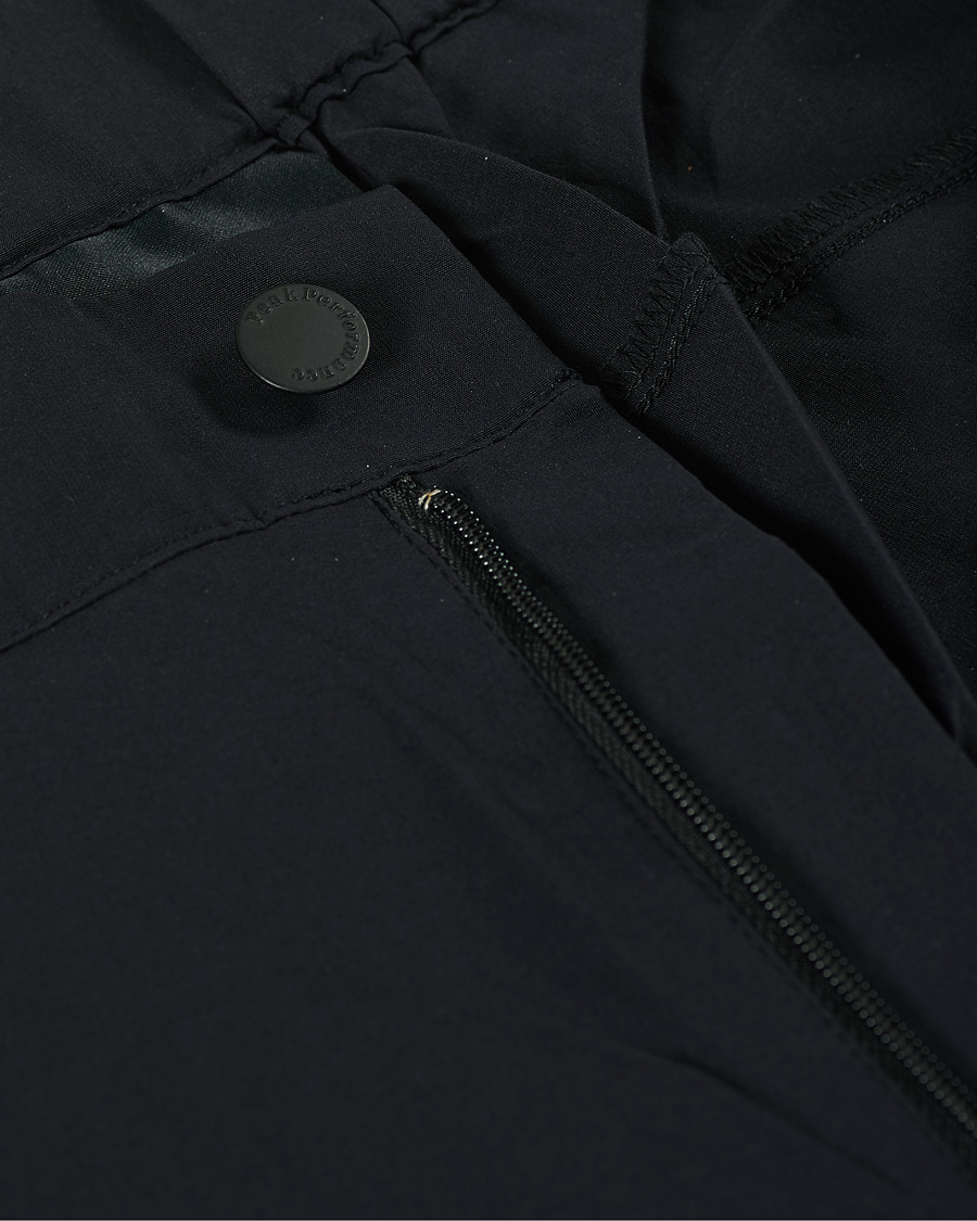 Herren | Shorts | Peak Performance | Moment Cargo Shorts Black