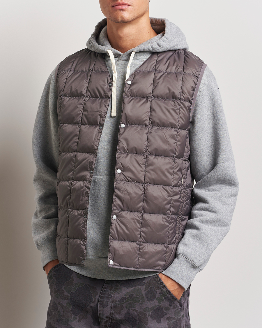 Herren | Übergangsjacken | TAION | V-Neck Lightweight Down Vest Gray