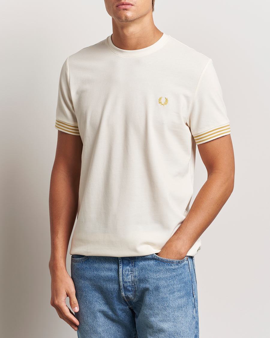 Herren |  | Fred Perry | Striped Cuff Crew Neck T-Shirt Ecru