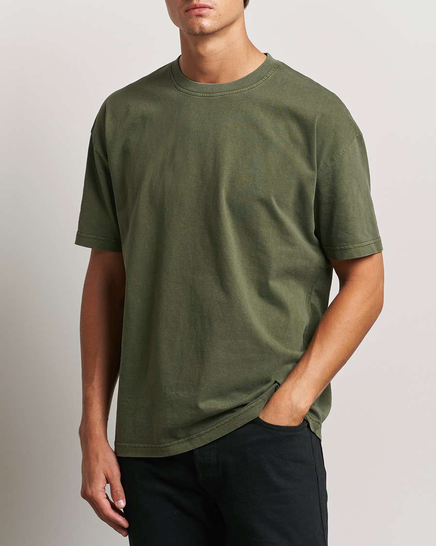 Herren |  | Samsøe Samsøe | Pigment Dyed Crew Neck T-Shirt Forest Night