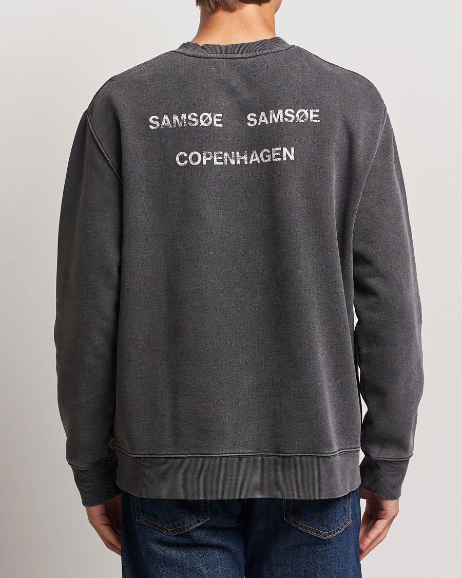 Herren |  | Samsøe Samsøe | Poetry Printed Crew Neck Sweatshirt Black Balance