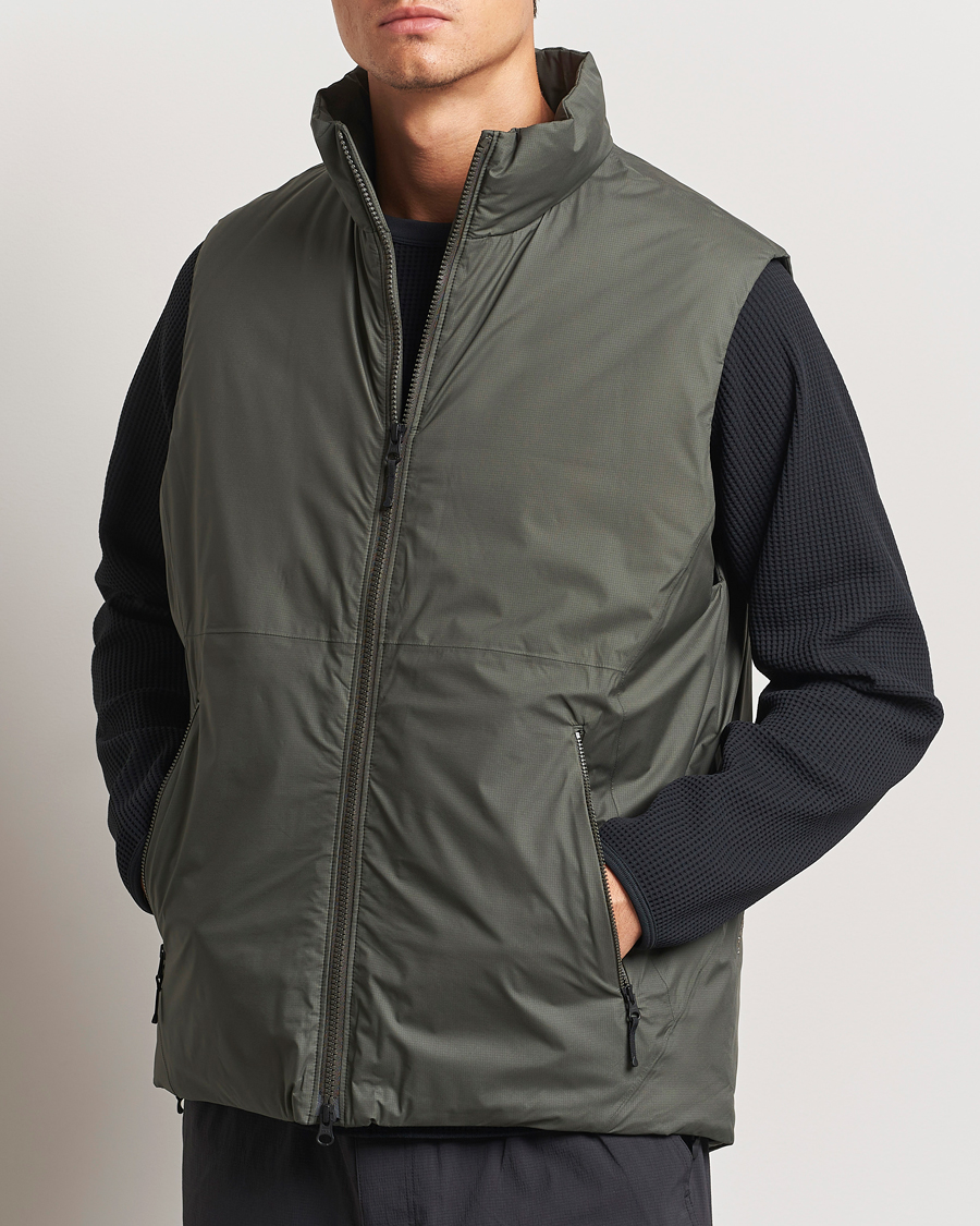 Herren | Kleidung | Goldwin | GORE-TEX Windstopper Puffy Vest Dark Olive