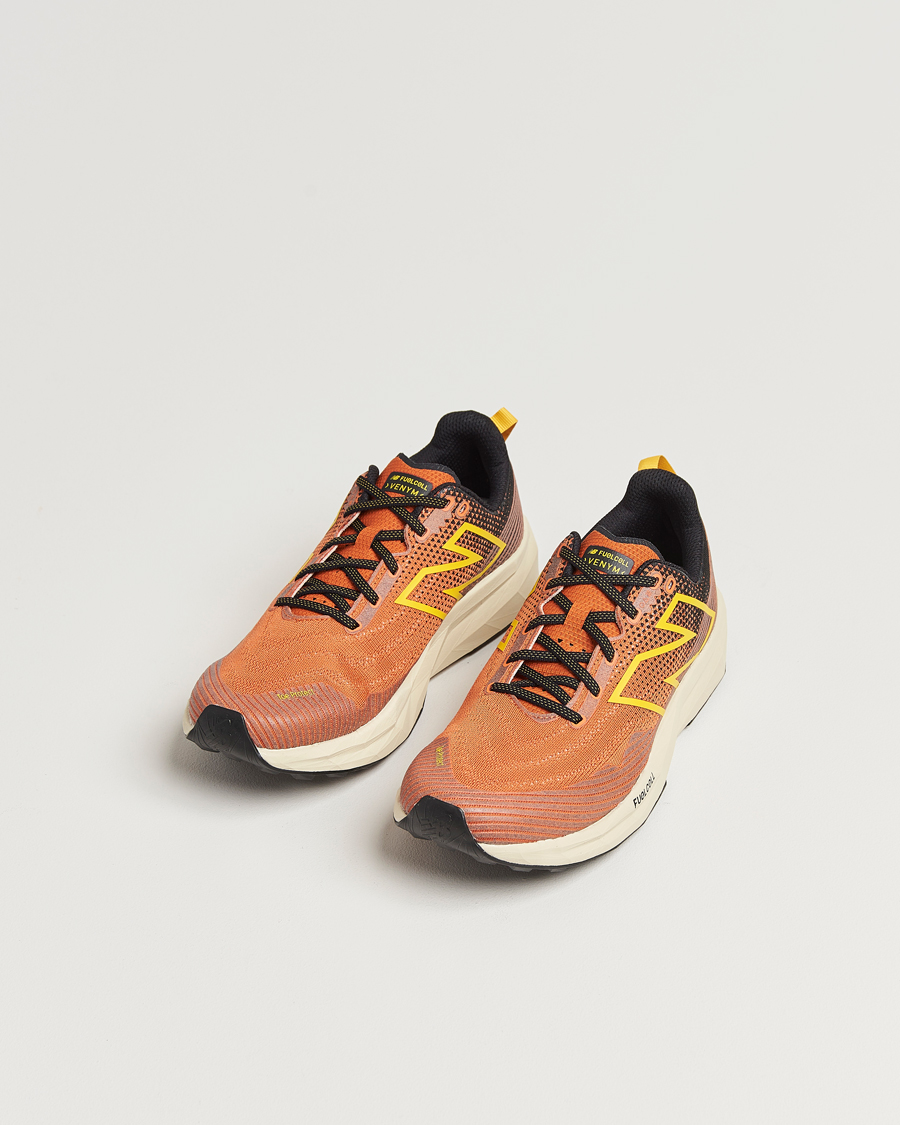 Herren | Trail Sneaker | New Balance Running | FuelCell Venym  Infield Clay