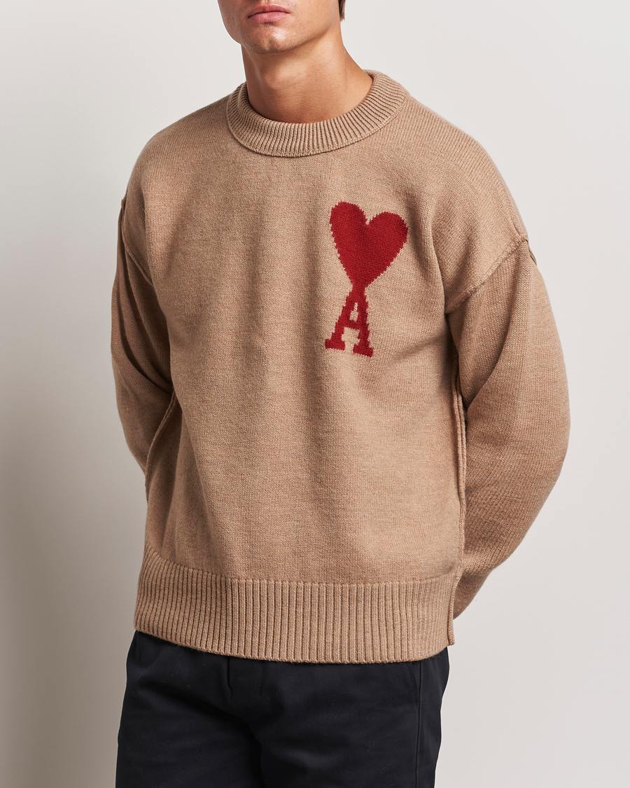 Herren |  | AMI | Big Heart Logo Crew Neck Camel