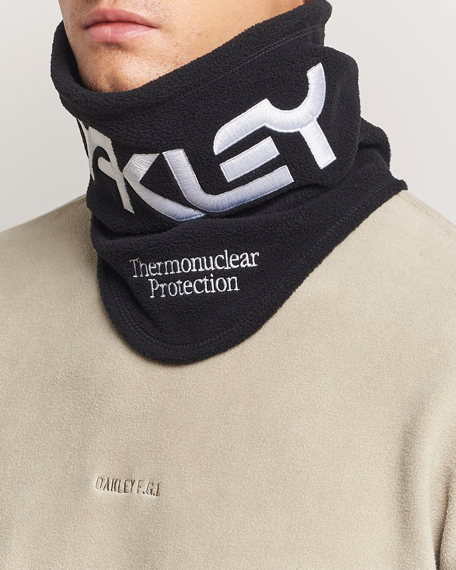 Herren |  | Oakley | TNP Neck Gaiter Blackout