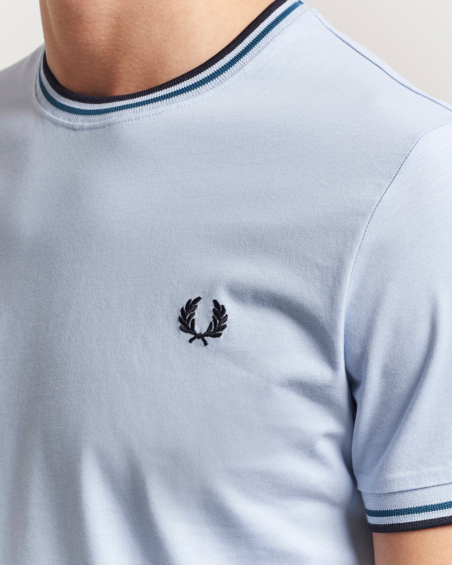 Herren | T-Shirts | Fred Perry | Twin Tipped T-Shirt Light Smoke