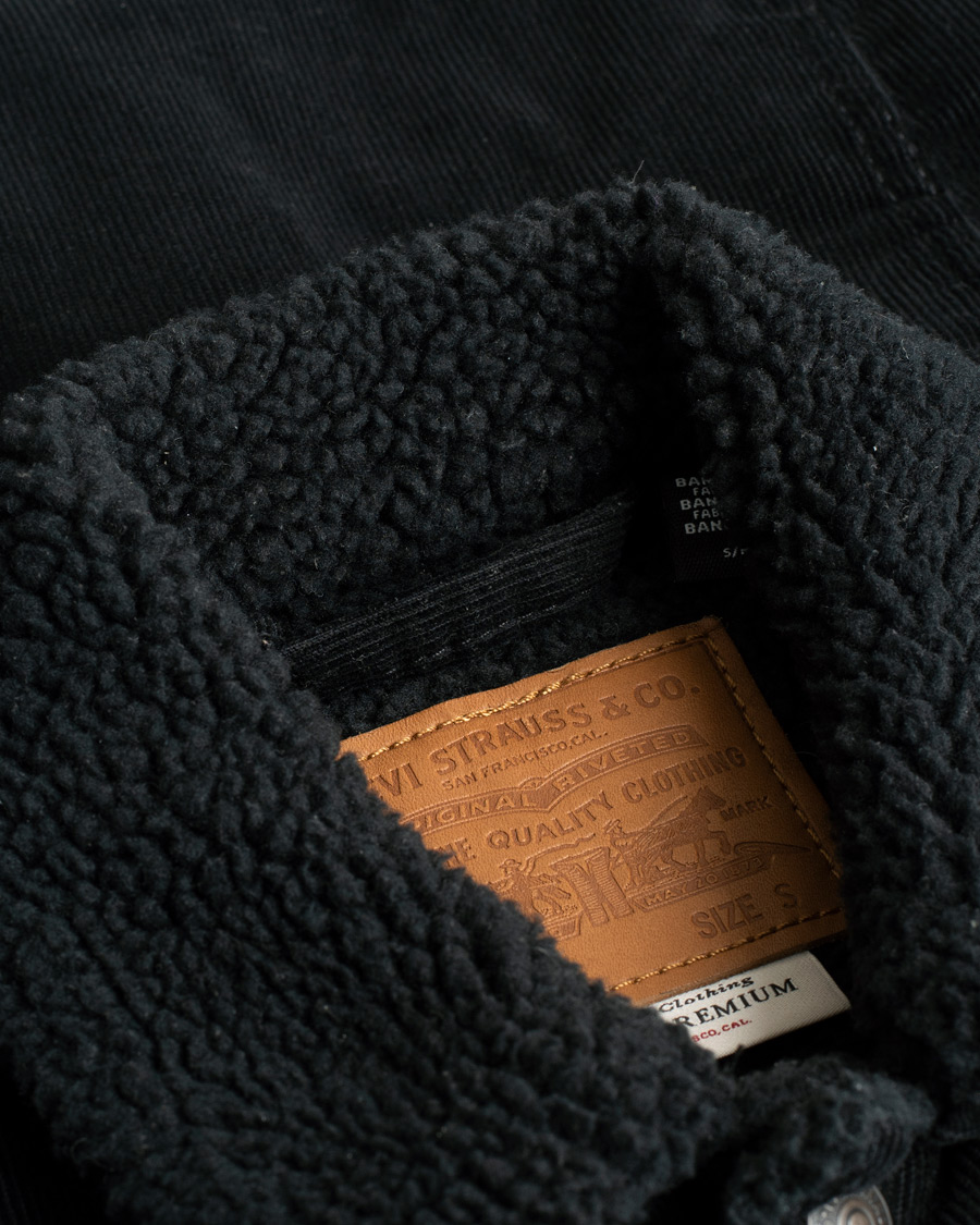 Herren | Levi's Type III Sherpa Corduroy Trucker Black | Pre-owned | Levi's Type III Sherpa Corduroy Trucker Black
